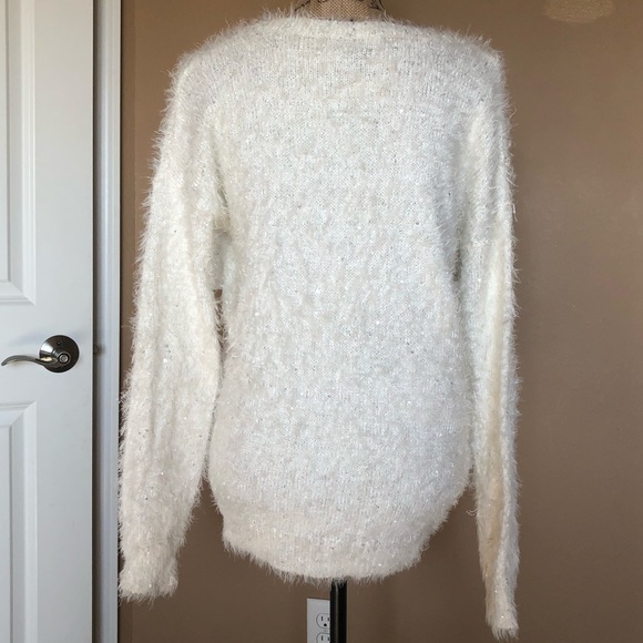 Stretch fluffy sequined sweater. - Picture 2 of 6
